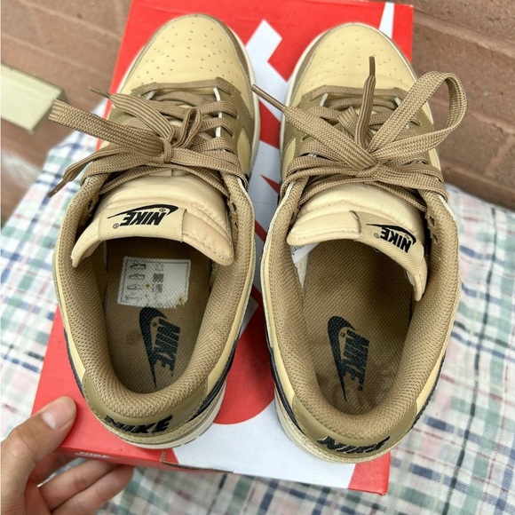 Nike Dunk Low Dark Driftwood
Size 7 / 8.5 womens - Picture 3 of 7